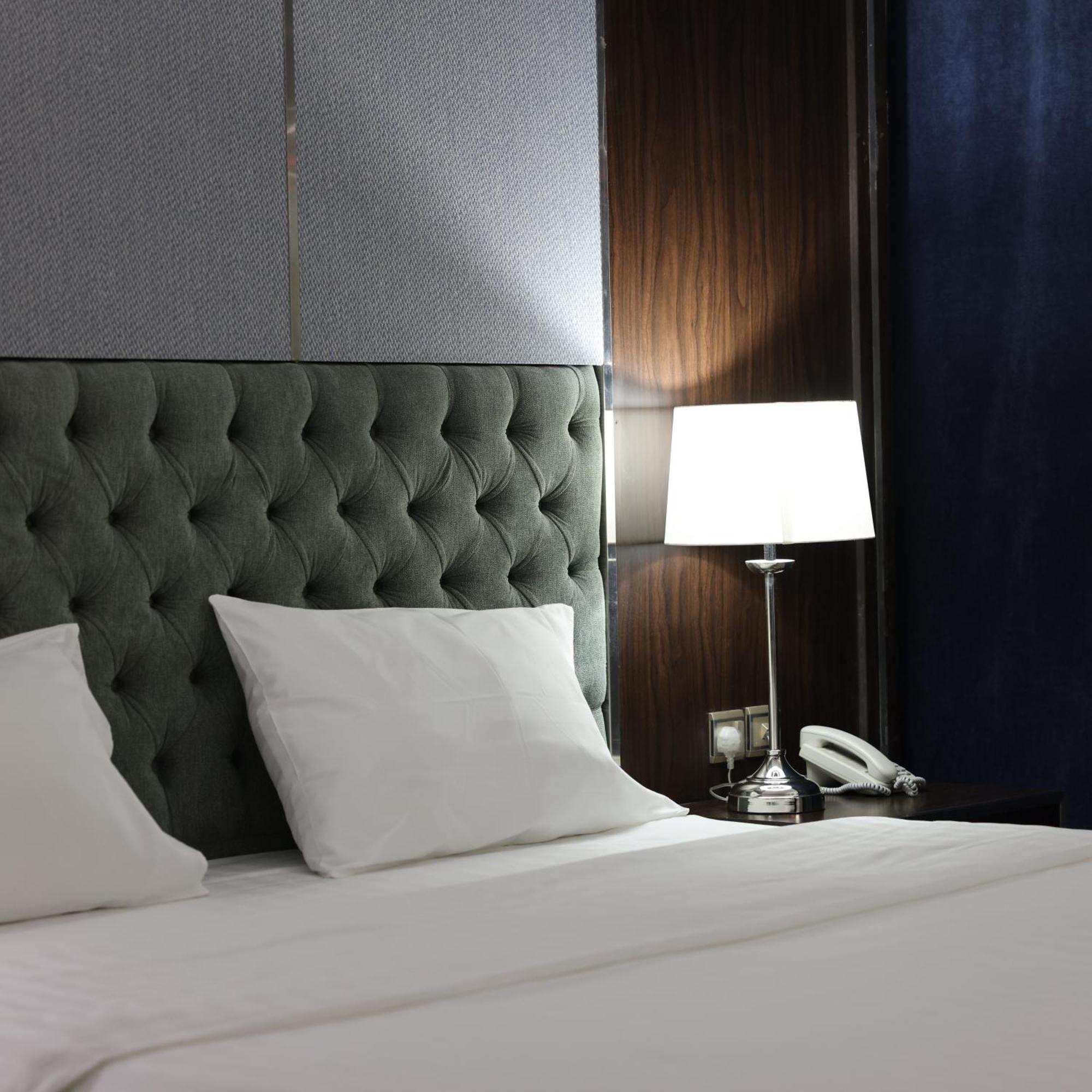 Lily Hotel Suite Mubarraz Эль-Хуфуф Экстерьер фото